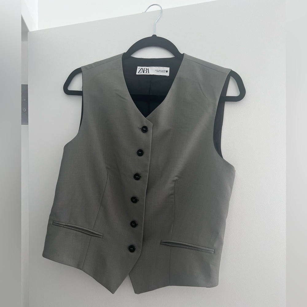 Zara grey vest - size M - NWOT